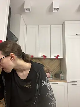 MartiniiSelenna online show from 1, 2, 2026