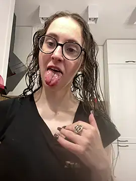 MartiniiSelenna online show from 4, 2, 2026