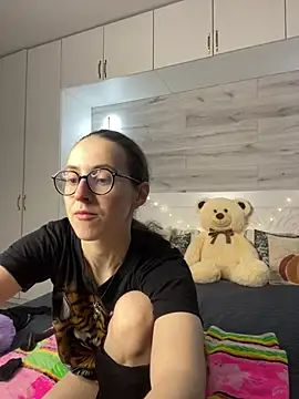 Snapshot of MartiniiSelenna chatting on 2, 6, 2026 MartiniiSelenna online show from 2, 6, 2026
