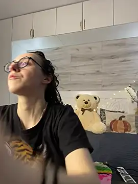 Snapshot of MartiniiSelenna chatting on 6, 6, 2026 MartiniiSelenna online show from 6, 6, 2026