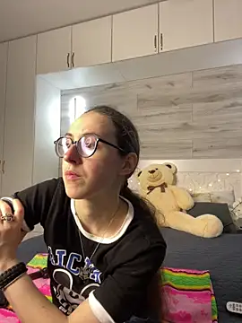 Snapshot of MartiniiSelenna chatting on 7, 6, 2026 MartiniiSelenna online show from 7, 6, 2026