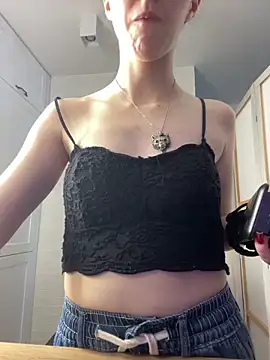 Snapshot of MartiniiSelenna chatting on 2, 7, 2026 MartiniiSelenna online show from 2, 7, 2026