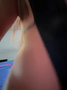 Rose-euphoria online show from 9, 10, 2025