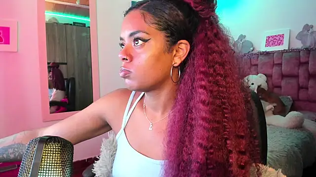 ladyrd1 online show from 17, 12, 2024