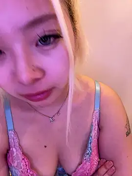 Rei1216xo online show from 16, 4, 2026