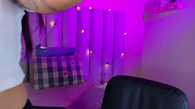 alaia-rogers online show from 7, 11, 2025