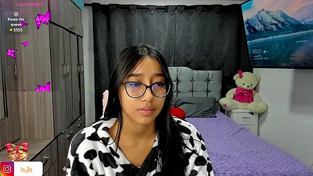 Snapshot of isa_bellaa0 chatting on 6, 1, 2025 isa bellaa0 online show from 6, 1, 2025