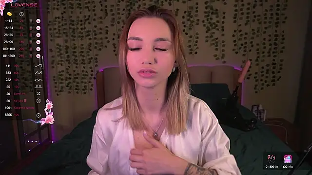 Teo Rose online show from 12, 12, 2024