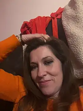 Lwhite1 online show from 9, 3, 2025