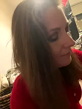 Lwhite1 online show from 27, 11, 2025