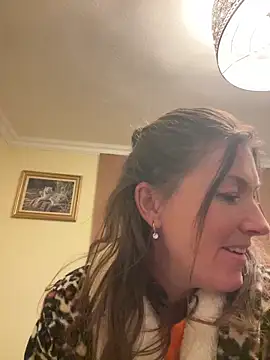 Lwhite1 online show from 15, 2, 2026