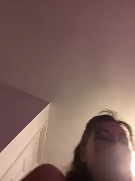 Snapshot of Lwhite1 chatting on 24, 3, 2026 Lwhite1 online show from 24, 3, 2026