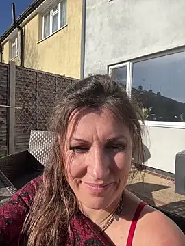 Snapshot of Lwhite1 chatting on 7, 4, 2026 Lwhite1 online show from 7, 4, 2026