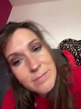 Snapshot of Lwhite1 chatting on 13, 4, 2026 Lwhite1 online show from 13, 4, 2026