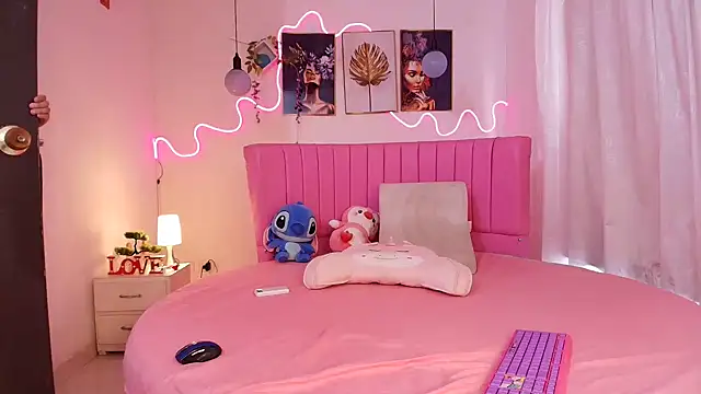 Azul horney online show from 24, 11, 2025