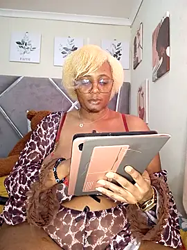 CocoBootyyy online show from 11, 9, 2025