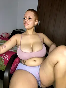 Snapshot of Charlotee_ chatting on 13, 9, 2025 Charlotee online show from 13, 9, 2025