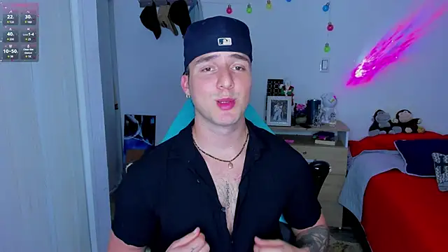 liam oficial02 online show from 10, 1, 2025