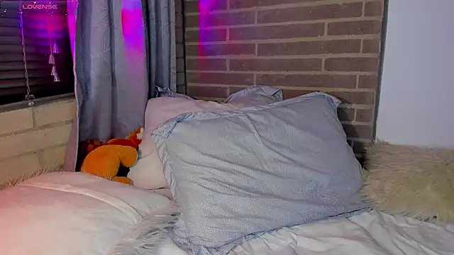 liam oficial02 online show from 4, 4, 2026