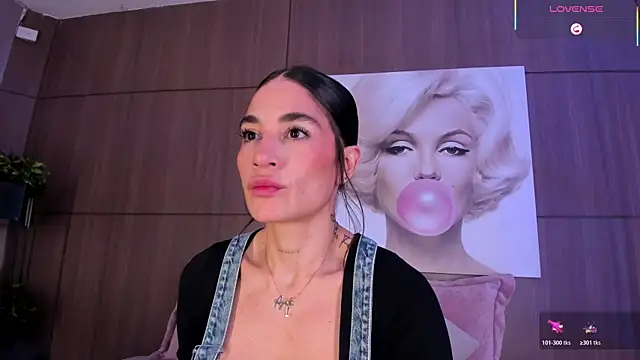 AgattaDuque online show from 12, 4, 2026