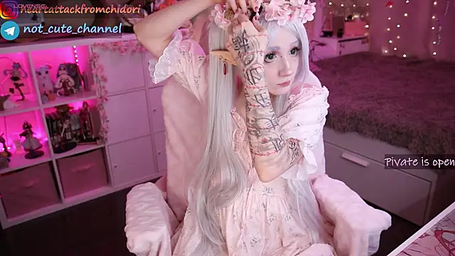 yourcutewaifu online show from 21, 9, 2025
