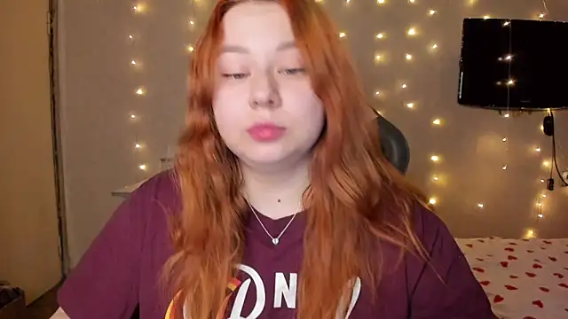 Snapshot of Milafoxxxy chatting on 3, 3, 2025 Milafoxxxy online show from 3, 3, 2025