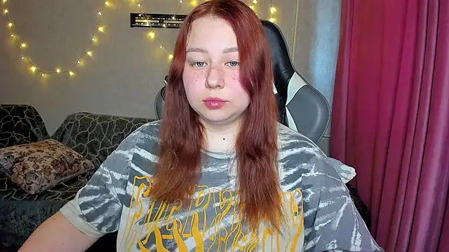 Snapshot of Milafoxxxy chatting on 29, 9, 2025 Milafoxxxy online show from 29, 9, 2025