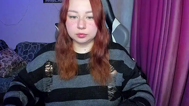 Snapshot of Milafoxxxy chatting on 1, 10, 2025 Milafoxxxy online show from 1, 10, 2025