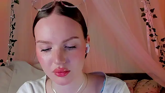 MishkaMe online show from 8, 2, 2025