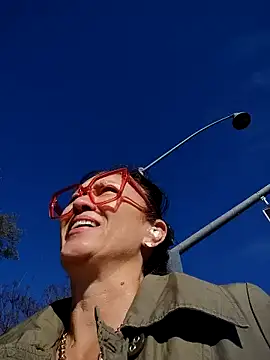 Snapshot of TheDime chatting on 6, 3, 2026 TheDime online show from 6, 3, 2026