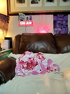 Snapshot of TheDime chatting on 16, 3, 2026 TheDime online show from 16, 3, 2026