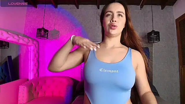 Snapshot of Taiissa_ chatting on 11, 7, 2026 Taiissa online show from 11, 7, 2026
