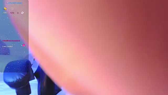 Snapshot of milly_03 chatting on 8, 2, 2025 milly 03 online show from 8, 2, 2025