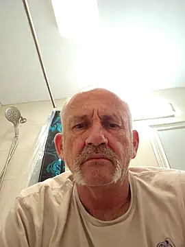 Snapshot of den-rock4u chatting on 4, 3, 2026 den-rock4u online show from 4, 3, 2026