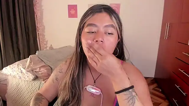 StephaniFox online show from 22, 10, 2025