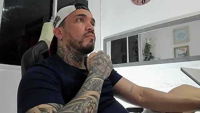 Angel sex latin online show from 1, 1, 2025