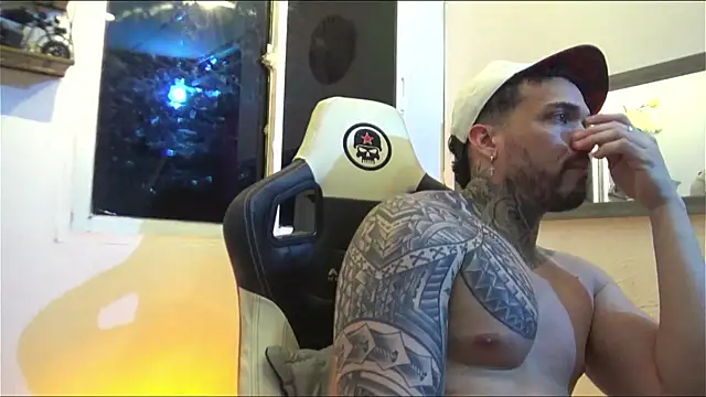 Angel sex latin online show from 13, 1, 2025