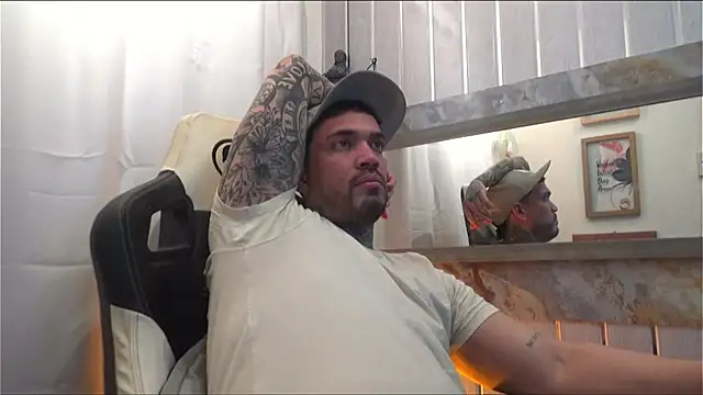 Angel sex latin online show from 16, 10, 2025