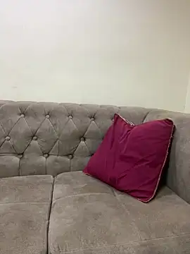 sknzy09 online show from 17, 12, 2025