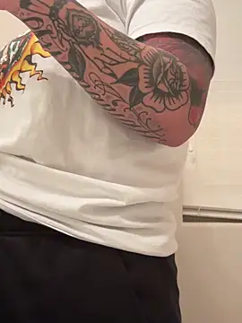 miacanela xo online show from 10, 2, 2025