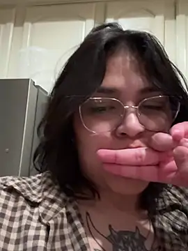 miacanela xo online show from 1, 3, 2025