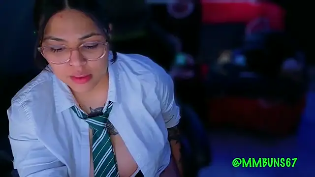 miacanela xo online show from 1, 11, 2025