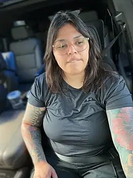 miacanela xo online show from 8, 6, 2026