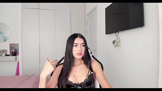 Shineel online show from 21, 9, 2025