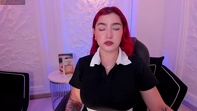 ViolettCastel online show from 8, 10, 2025