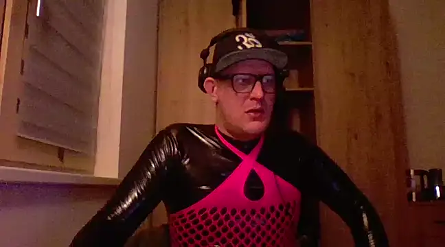 Bigthroaterboy online show from 21, 2, 2025