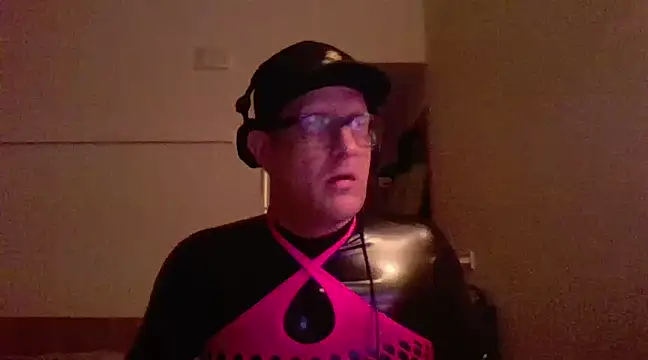 Bigthroaterboy online show from 6, 3, 2025