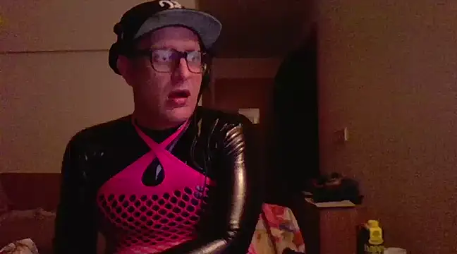 Bigthroaterboy online show from 16, 3, 2025