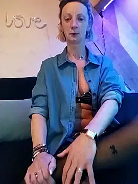 Snapshot of tatianasexymilf chatting on 17, 1, 2026 tatianasexymilf online show from 17, 1, 2026