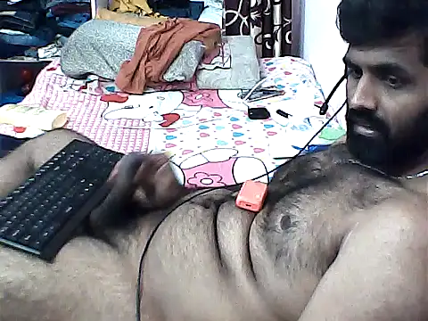 Snapshot of sanik_2428 chatting on 14, 11, 2025 sanik 2428 online show from 14, 11, 2025